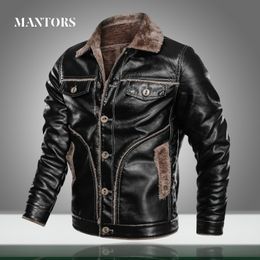 Men Leather Jacket Velvet Casual PU Coat Winter Male Thick Fleece Military Motorcycle Jackets Multipocket Plus Size 201114