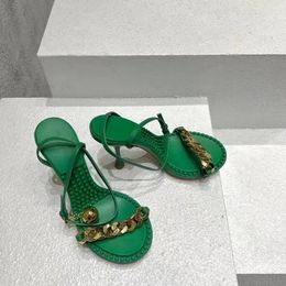 Новый европейский и американский стиль женские сандалии на высоком каблуке многоцветные водонепроницаемые столовые дизайн полный набор изысканной упаковки золотая цепь сандалии патентная кожа