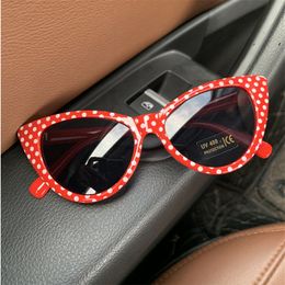 Vazrobe vintage cat'eye sun glasses for woman female red cat eye sunglasses women dot shades red white black support wholesale 220506