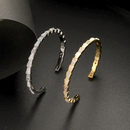 2023 Micro Set Zircon Shell Snake Bone Open Bracelet Women Personalized Trend Bracelet for Women Party Valentine's Day Christmas Wedding Souvenir Jewelry Gift SPC