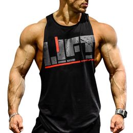 Herrtankstoppar Gym Top Men Fitnesskläder Mens Bodybuilding Summer för manlig ärmlösa västtröjor Plus Size Herr Tank Top