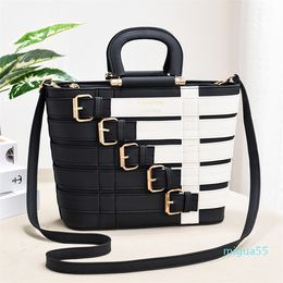 Women Cross Body Shoulder Bags Fashion casual Womens Bag Small Handbag Totes High-capacity High quality Leather Large volume wholesale