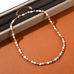 Retro nischdesign Enkla modehalsband Färgglada pärlor naturliga sötvatten pärlhalsband all-match flickor smycken tillbehör