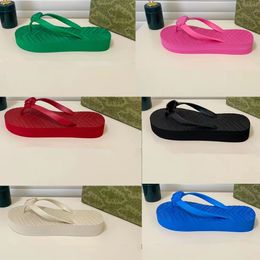 2022 Fashion Slippers Beach Shoes Flip Flops Thick bottom womens green yellow orange navy bule white pink brown summer sport sneaker 35-38-39-42