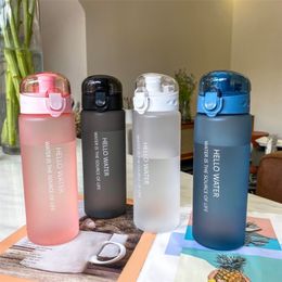 780ml Plastic Water Bottle for Drinking Portable Sport Tea Coffee Cup Kitchen Tools Kids School Transparent 220714