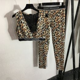 Sexy Leopard Print Vest Yoga Leggings For Women Designer Tracksuits Lady Charm V Neck Tops Slim Tights Sports Pants