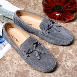 New Mens Loafers Comfortable Suede Shoes Men Leather Wedding Loafers Moccasins British Style Non-Slip Retro Driving Shoes Brogue