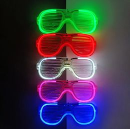 Love Heart Shape LED Luminous Glasses Partys Halloween Glowing Neon Christmas Party Flashing Light Glow Sunglasses Glass Festival Supplies Costumes