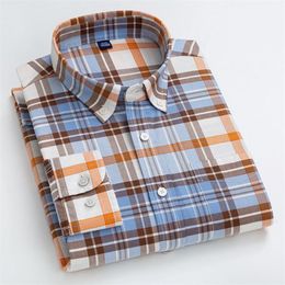 Men Shirt Spring Autumn Long Sleeve Cotton Plaid Office Style Business Casual s 220330