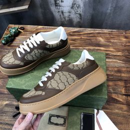 Embossed Sneaker Designer Chunky B Shoes Womens Mens Fashion Dad Skate Sneakers Size 35-45