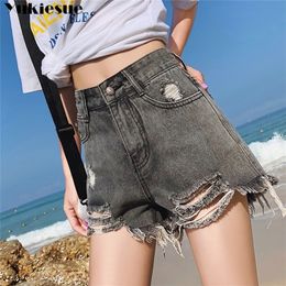 Vintage High Waist ripped Denim Shorts Women Korean Style Casual Shorts Jeans Summer Hot Short Pants Women Plus size 210412