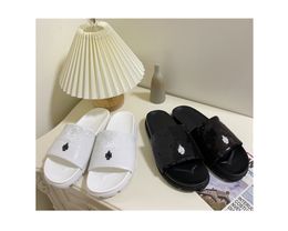 Newest women fashion slippers luxury Sequins slides summer flat slipper trendy leather rubber sandal mens beach slide sandals US 4-10 Hot sell