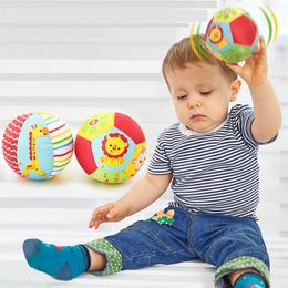 Soft Cloth Rattle Ball Baby Toy For 0 12 Months Stuffed Baby Play Ball Cartoon Animal BB Stick Hand Bell Educational Sensory Toy 220531