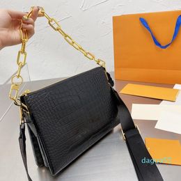 Designers Luxurys Crossbody Chain Shoulder Bag Handbags Fashion Forward Women Message Bags