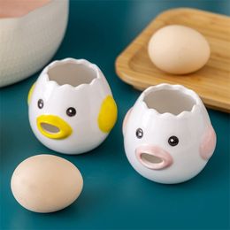 White Cute Chicken Ceramic Yolk Protein Separator Filter Kitchen Tools Baking Accessories Egg Holder 220618