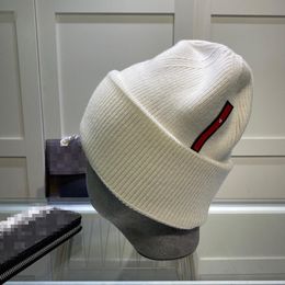 2022 luxury knitted hat brand designer Beanie Cap men women fit Hats Unisex 100% Cashmere P letter leisure Skull Hat outdoor fashion high quality