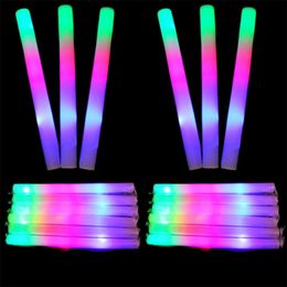 12Pcs / Set LED Foam Glow Sticks Multi Colour LED Foam Stick Light Up Wands Cheer Batons Rally Rave Kids Party 220420