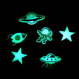 MOQ 50PCS Glow in the dark croc charms Space alien pattern Luminous clog pins shoe charm buckles decorations 2D PVC Fluorescent Shoe accessories fit kids sandals