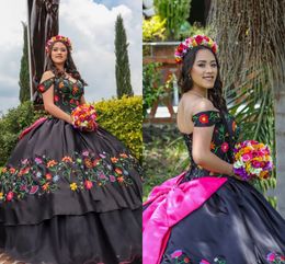 2022 Plus Size Mexican Charro Quinceanera Dresses Embroidered Vintage Off The Shoulder Big Bow Ball Gown Sweet 15 Dress 16 Girls Satin