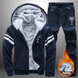 Tracksuit Men Winter 2020 Warm Thick Hooded Jacket Set Pant printing Plus velvet Sportswear Clothing male Sweatshirt LJ201125