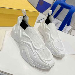 Top Quality White Flow Mesh Men sneaker Slip-on Knit Sneakers Shoes Corrugated Sole Trainer Techniques Rubber Tech Fabrics Traine Embellished Lightweight