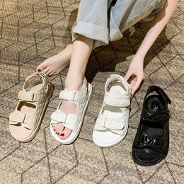 Koovan Women's Sandals New Female Ins Summer New Network Plaid Flats Rome Sandal Hook &loop Shoes 210306