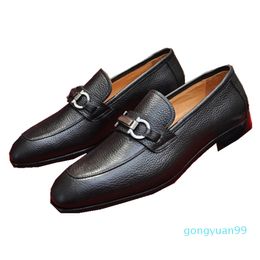 2022 new Men Dress Shoes Fashion Cowhide Genuine Leather Wedding Party Mens Business Oxfords Gentlemen Walk Casual Peas Shoe comfort