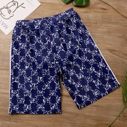 2024 Mens Summer Designer Shorts Fashion Loose Swimming Suits Quick Drying Swimwear Letters Printed Board Beach Pants Men Swim Short with