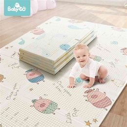 BabyGo Baby Foldable Play Mat XPE Tasteless Double Sides Crawl Mat Thickened Active Play Blanket Baby Room Crawling Pad150x195CM 210402