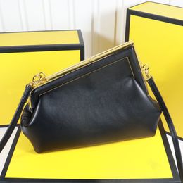 clad women UK - Women Handbags Bag Clutch Bags Crossbody Shoulder Purse Fashion Top Quality Metal Clad Hardware Edge Soft Genuine Leather Plain Hasp Cloud Wallets