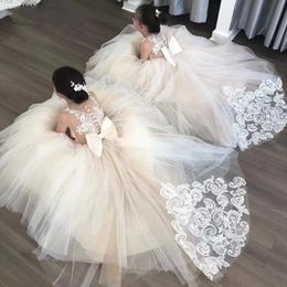 Girl's Dresses Puffy Tulle Lace Flower Girl Long Sleeve Princess Ball Gowns Illusion Wedding Party First Communion DressesGirl's