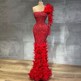 Evening Red Mermaid Dresses Bateau Strapless Shoulder One Long Sleeve Floor Length Train Feather Beaded Appliques Sequins Beads Prom Dress Vestidos Festa