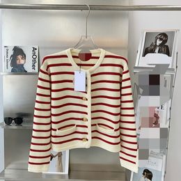 712 2022 Milan Runway Autumn Summer Brand Same Style Sweater Long Sleeve Crew Neck Cardigan Red White Plaid Striped Pullover High Quality Womens pingyi