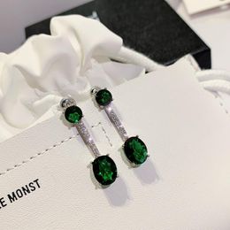 Dangle & Chandelier Ladies Retro Emerald Earrings Super Flashing Green Crystal Zircon Atmospheric Long Luxury 925 Silver JewelryDangle