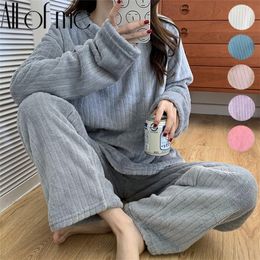 Winter Warm Women Pajamas Set Flannel Homewear Sweatshirt Hoodies Thick Female Sleepwear Plush Pyjamas Suit Solid Color 220329