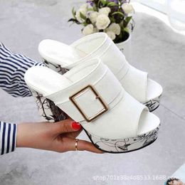 Super high heel thick muffin slippers women's soled one foot shoes 2022 summer cool fashion semi 220506