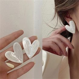 White Colour Big Heart Stud Earrings for Women Girl Korean Love Drop Glaze Aesthetic Daily Life Minimalist Jewellery Piercing Earring GC1034