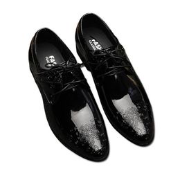 Dress Shoes Men's Quality PU Leather Social Size 37-44 Top Head Autumn Office Soft Man Brogue