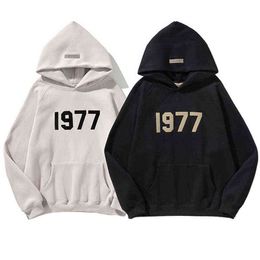 Novos homens de grandes dimensões Hoodies de alta qualidade 1977 reunidos 100% algodão moletons soltos casais tops moda hip hop capuz638533