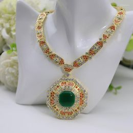 Pendant Necklaces Luxury Fashion Women Necklace Green Main Stone Orange Embellishment Party Jewelry Brand 2022 Pattern