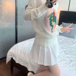 autumn red knitted top embroidery pattern waist closed wool short Pullover long sleeved sweater