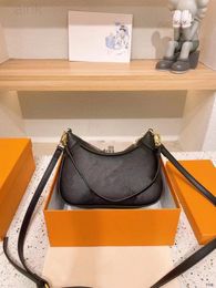 Luis Vuittons Lvity Lvse Shoulder Bags louiseViutionBag Luxurys Womens Designers Genuine Leather Bestquality Bag Spring in the City Bagatelle Bb Handbags Ladies C