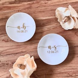 Personalised Initial and Date Trinket Custom Engagement Bridesmaid Bridal Ceramic Ring Jewellery Holder Dish Wedding Gifts 220613