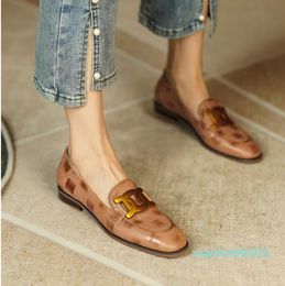 Fashion-Cow Genuine Driving Loafers Women Flat heel Gold Chains Lady Wedding Dress Shoes Lady Casual Shoes