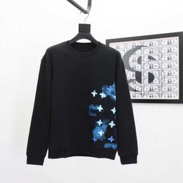 Hot selling high quality men's sweater spring and autumn European and American fashion letter L irregular four-leaf clover round neck