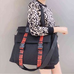 New Women's Bag Winter Versatile Korean Mesh Portable One Shoulder Trendy Short Distance Travel Luggage Messenger Bag 220615