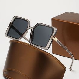 Luxury Mens Rectangle Sunglasses For Men Women Summer style Pilot Metal Square Plate Full Frame fashion Polarized Eyeglasses Random Box 3137 model