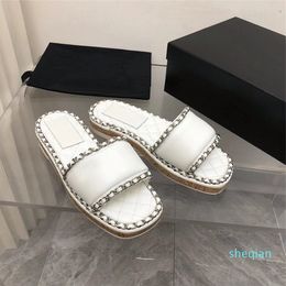 designer Spring/summer Holiday Chain One Word Slippers With Wear Resistant Rubber Bottom Flat Slippers