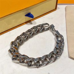 Bracciale in argento di design Catene in acciaio al titanio da uomo Gioielli di marca di lusso Bracciale da donna Braccialetti Cuba retrò Moda catena larga per uomo 2022