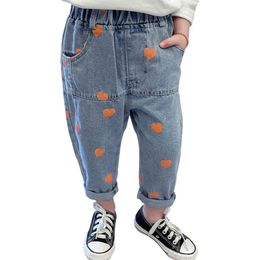 Baby Girl Jeans Heart Pattern Toddler Jeans Casual Style Jeans Baby Girl Spring Autumn Kid Clothes 210412
